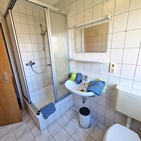 Gaestehaus Kuehn Og Rechts N3