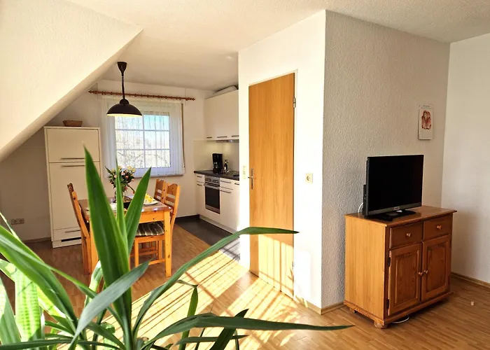 Gaestehaus Kuehn Og Rechts N3 *